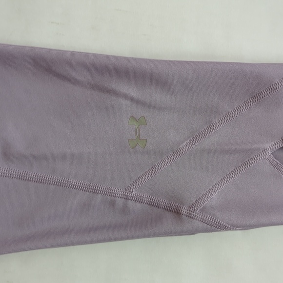 Under Armour Heat Gear Compression Cut Out Capri Cropped Yoga Leggings - Picture 11 of 16